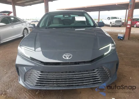 2025 Toyota Camry Xle z USA, uszkodzony, nr VIN 4T1DAACK4SU090214